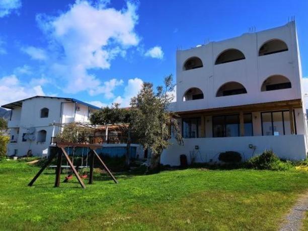 Babis & Popi Rooms And Studios Φραγκοκάστελλο Εξωτερικό φωτογραφία