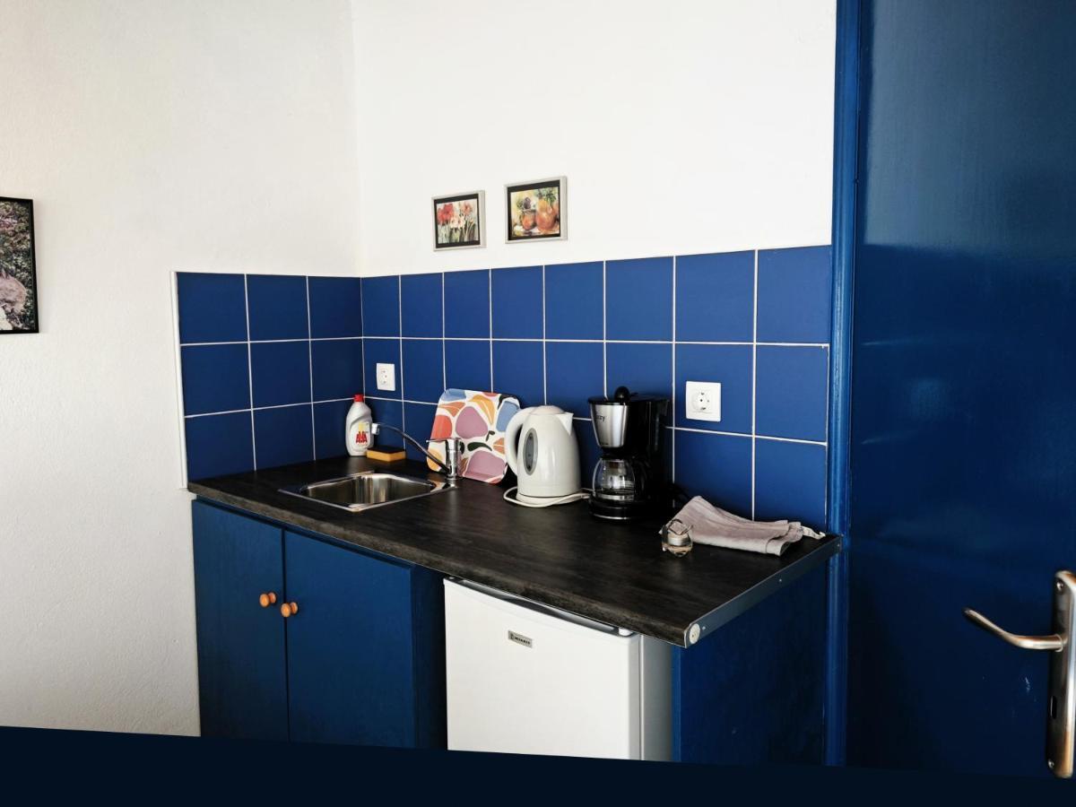 Babis & Popi Rooms And Studios Φραγκοκάστελλο Εξωτερικό φωτογραφία