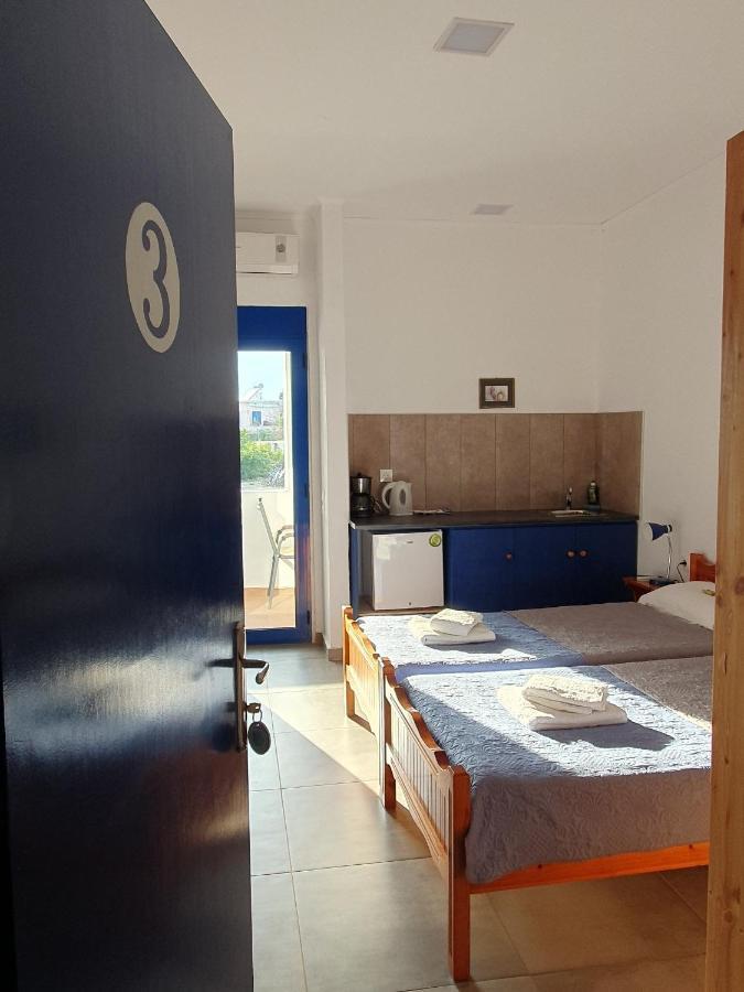 Babis & Popi Rooms And Studios Φραγκοκάστελλο Εξωτερικό φωτογραφία