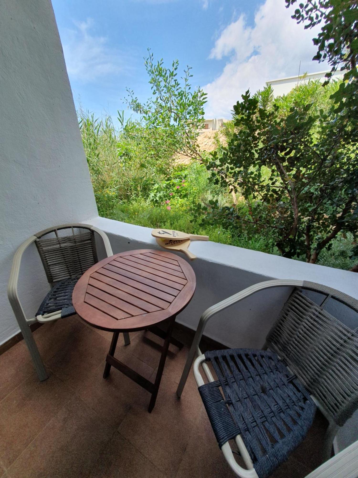 Babis & Popi Rooms And Studios Φραγκοκάστελλο Εξωτερικό φωτογραφία