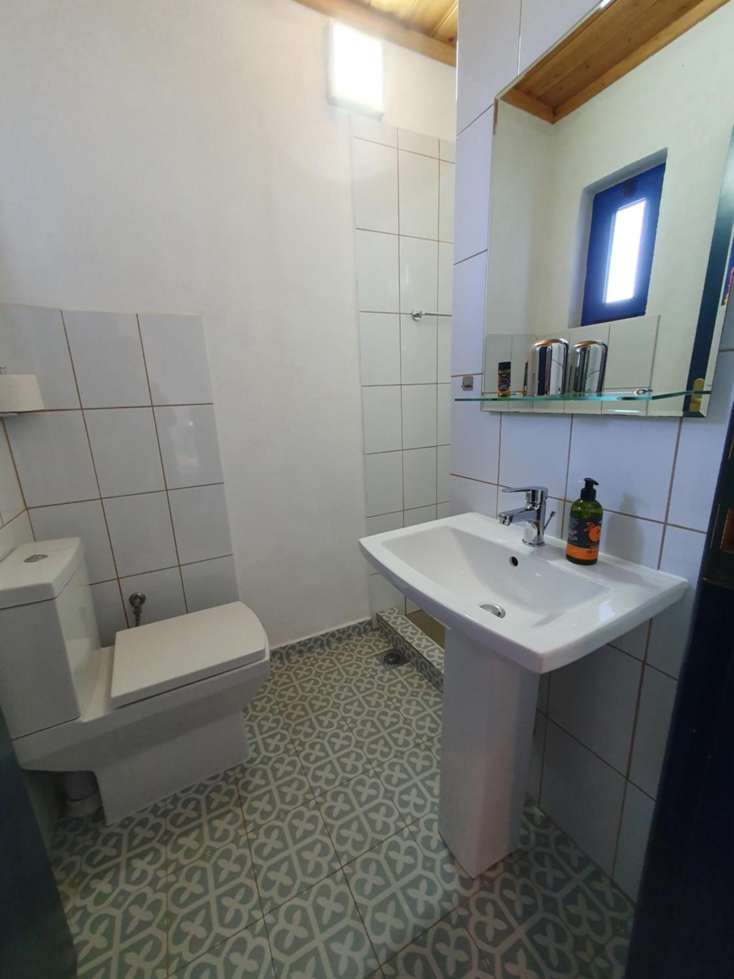 Babis & Popi Rooms And Studios Φραγκοκάστελλο Εξωτερικό φωτογραφία